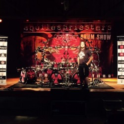 Aquilespriestersdrumshowa
